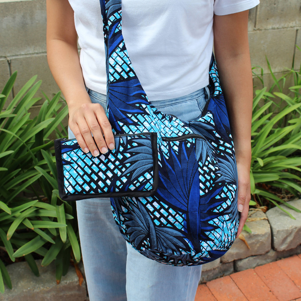 Sojourner Tote: Blue Palm