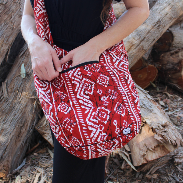 Sojourner Tote: Royal Red