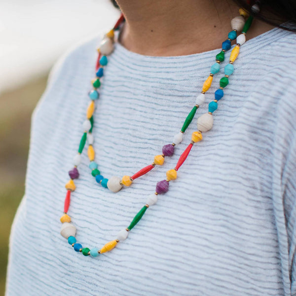 Wanderer necklace in multicolor strands